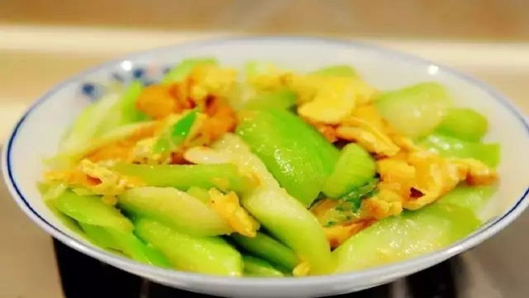 丝瓜炒鸡蛋