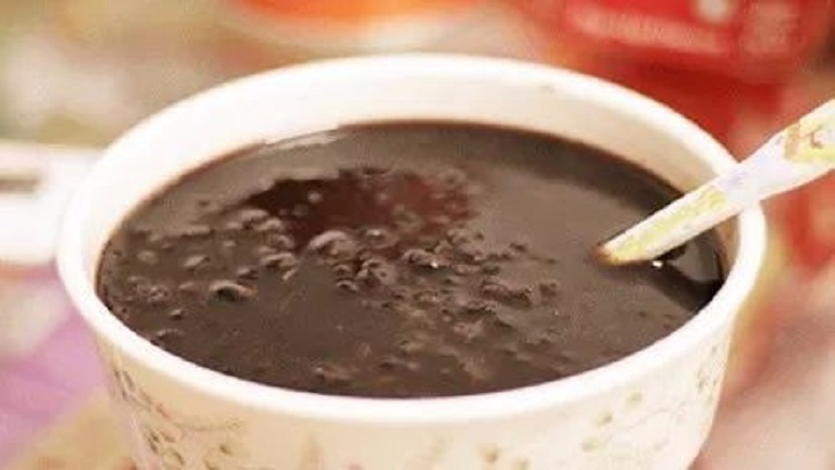 黑芝麻黑豆黑米粥