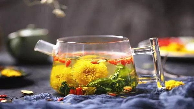 菊花枸杞子泡水喝