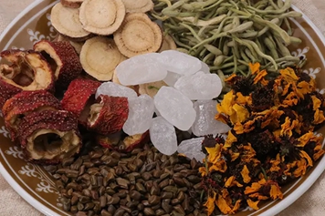 甘草菊花枸杞决明子茶