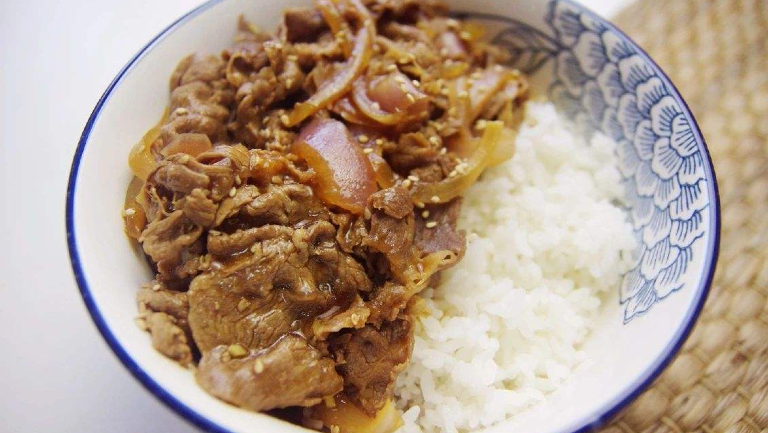 牛肉饭