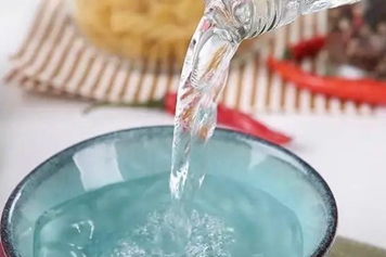 白醋与白酒混合