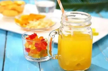 菠萝蜂蜜水
